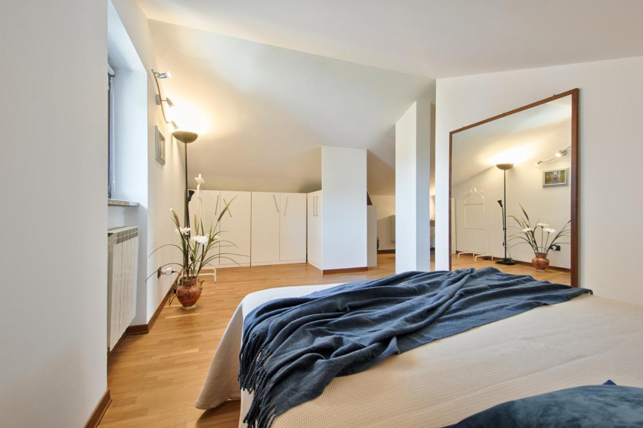 5 Miglia Apartment La Mansarda A Collegno Exterior foto