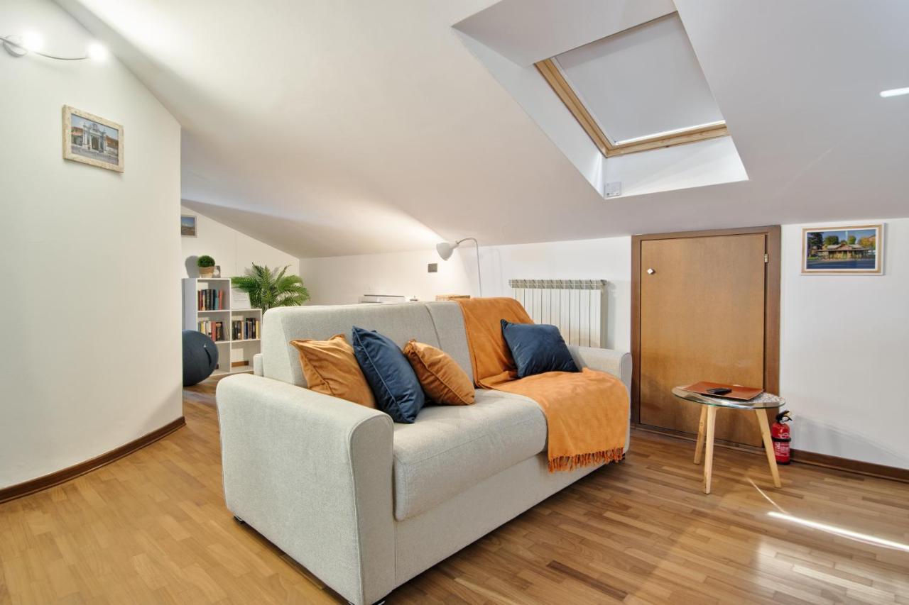 5 Miglia Apartment La Mansarda A Collegno Exterior foto